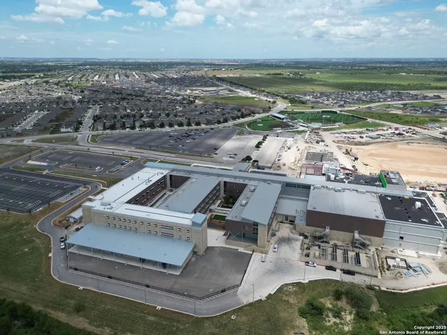 $1,996 | 2918 Shore Lark, New Braunfels, TX 78130