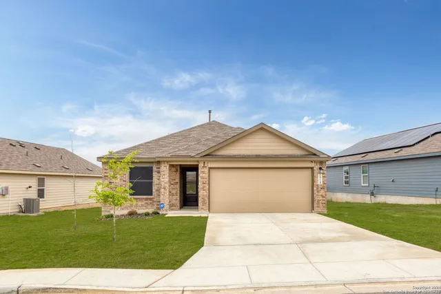 $1,996 | 2918 Shore Lark, New Braunfels, TX 78130