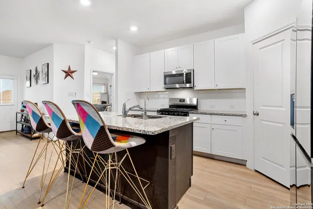 $1,996 | 2918 Shore Lark, New Braunfels, TX 78130