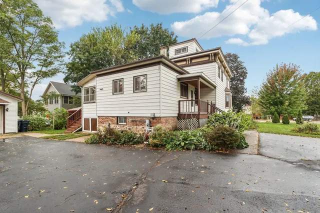 $439,000 | 217 South Lincoln Street, Elkhorn, WI 53121