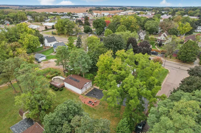 $439,000 | 217 South Lincoln Street, Elkhorn, WI 53121