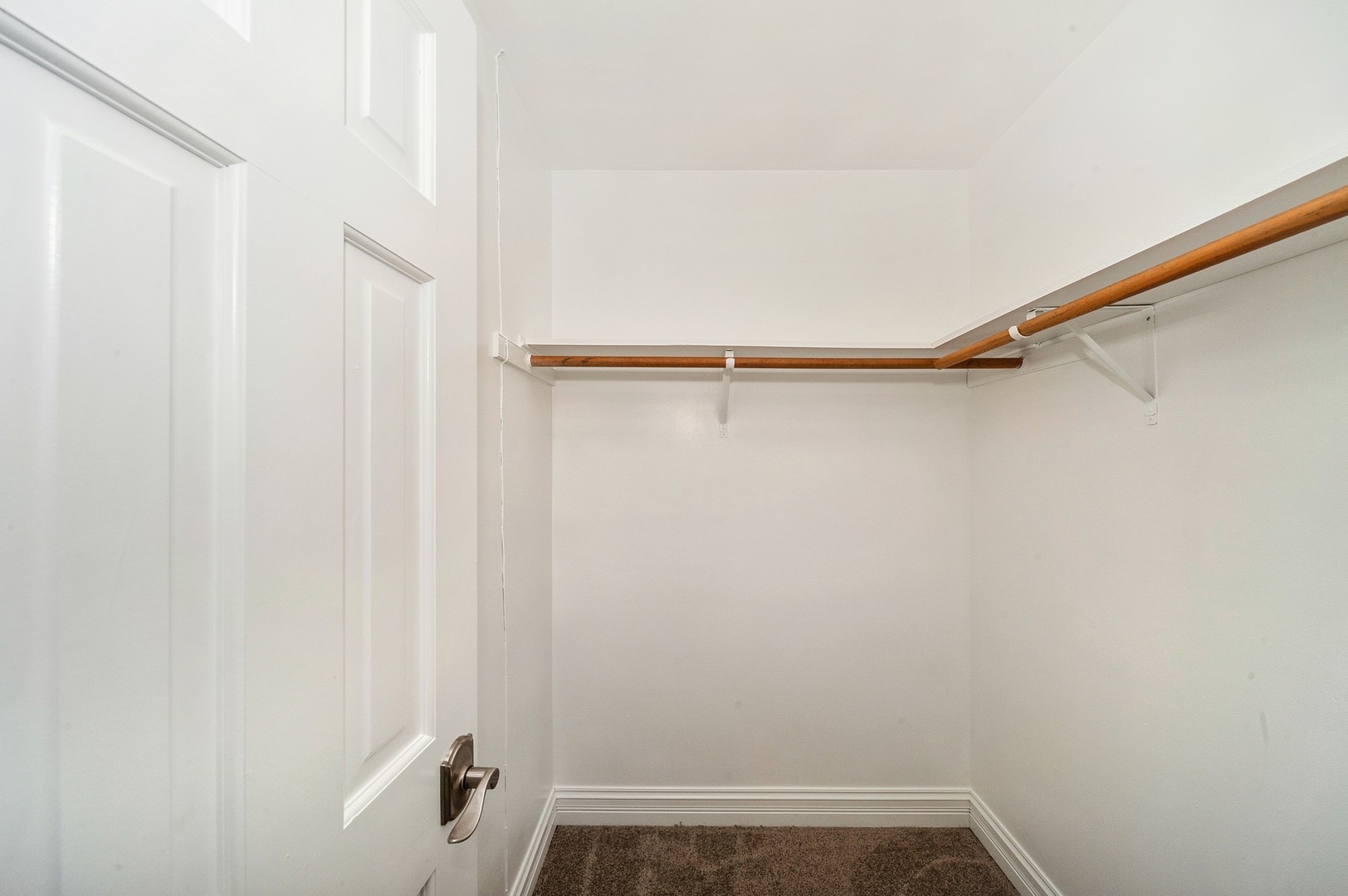 608 Inverrary Lane, Unit 608 Deerfield, IL 60015 - Photo 14 of 20 a view of small space