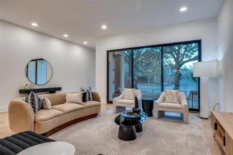 $1,249,900 | 5443 Ellsworth Avenue, Dallas, TX 75206