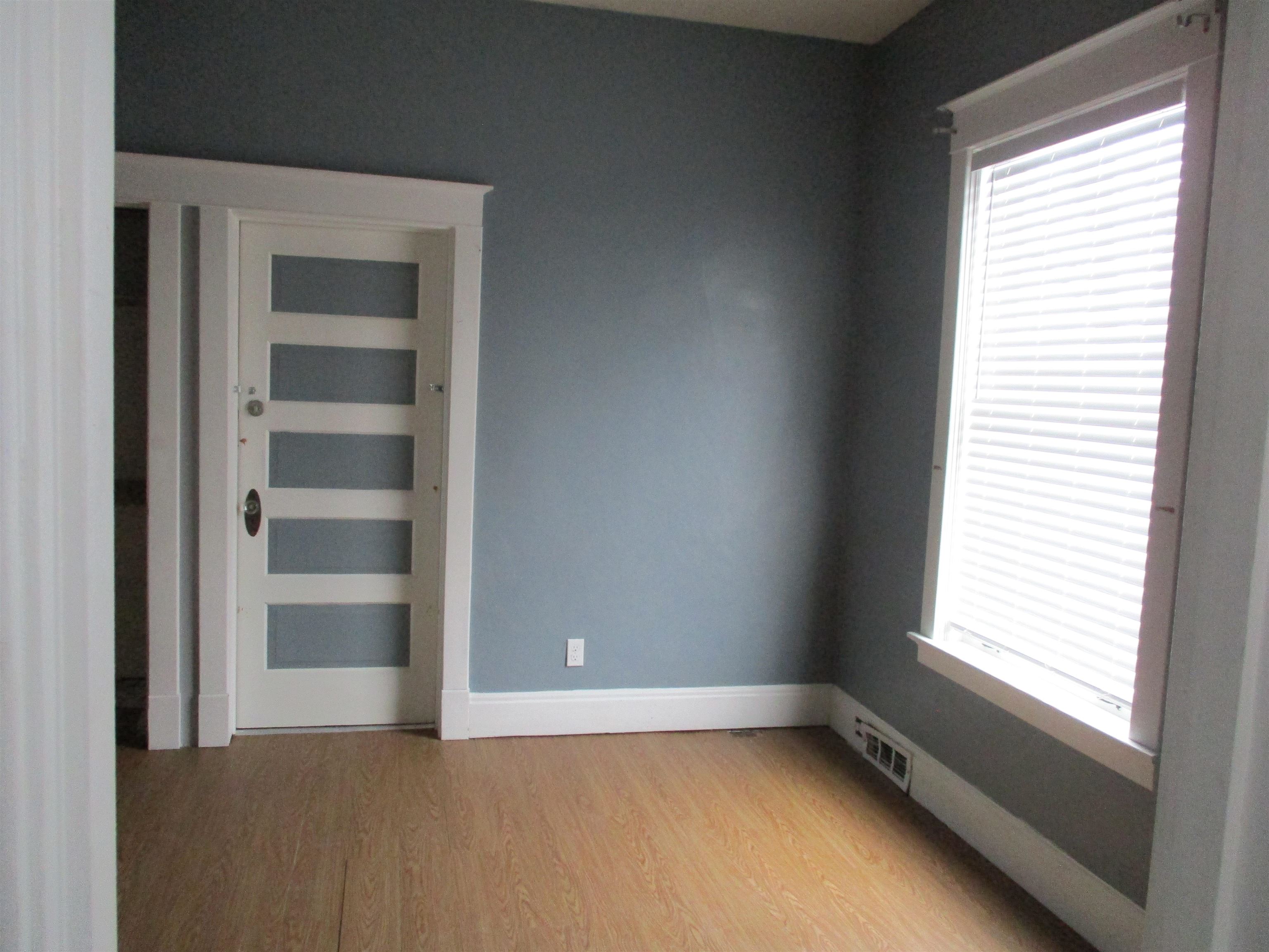 622 Stanton Street Bay City, MI 48708 - Photo 4 of 19 Gallery Image 4