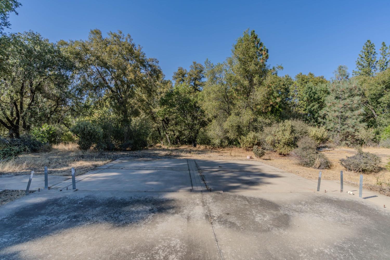 18871 Ponderosa Annex Road Sutter Creek, CA 95685 - Photo 16 of 31 a view of outdoor space and yard
