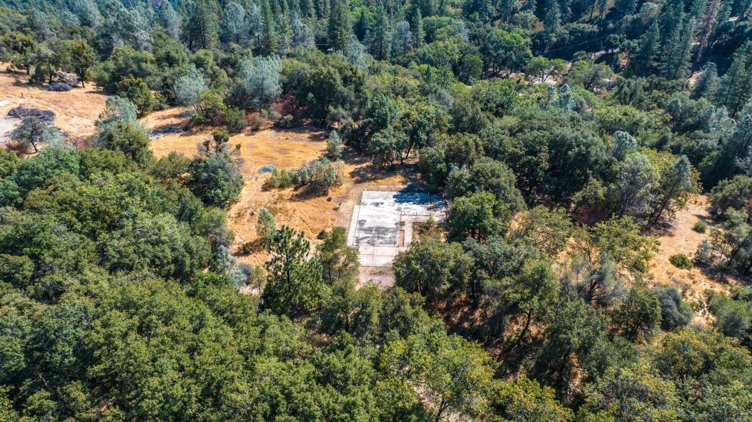 18871 Ponderosa Annex Road Sutter Creek, CA 95685 - Photo 27 of 31 a view of a yard