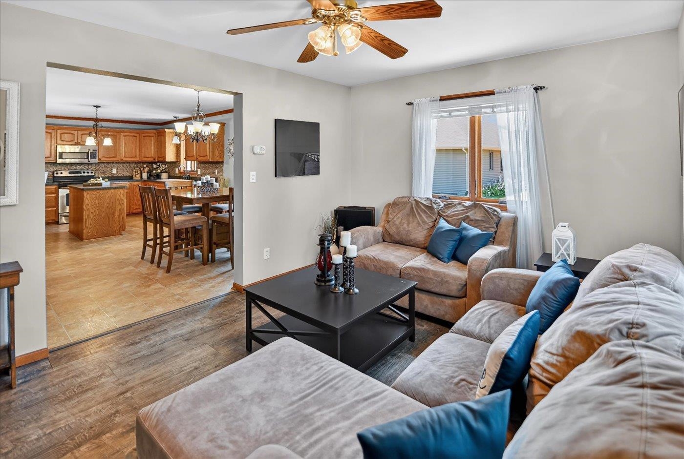 606 Cobblestone Way Watertown, WI 53094 - Photo 24 of 54