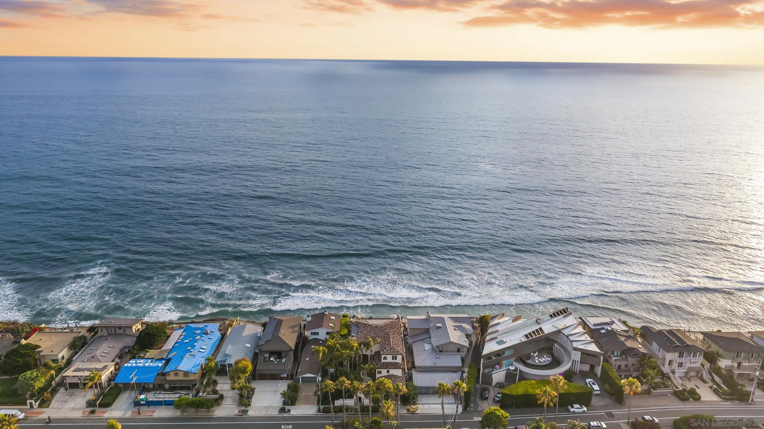 518 Neptune Avenue Encinitas, CA 92024 - Photo 2 of 58