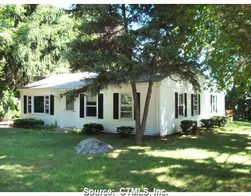 4 Attawan Road East Lyme, CT 06357 - Photo 1 of 1