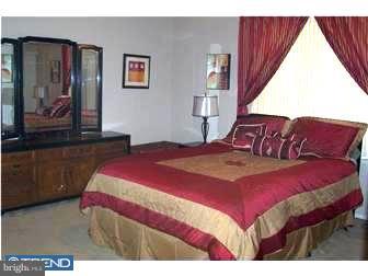 9941 Wingtip Road Philadelphia, PA 19115 - Photo 11 of 11 Bedroom - Main