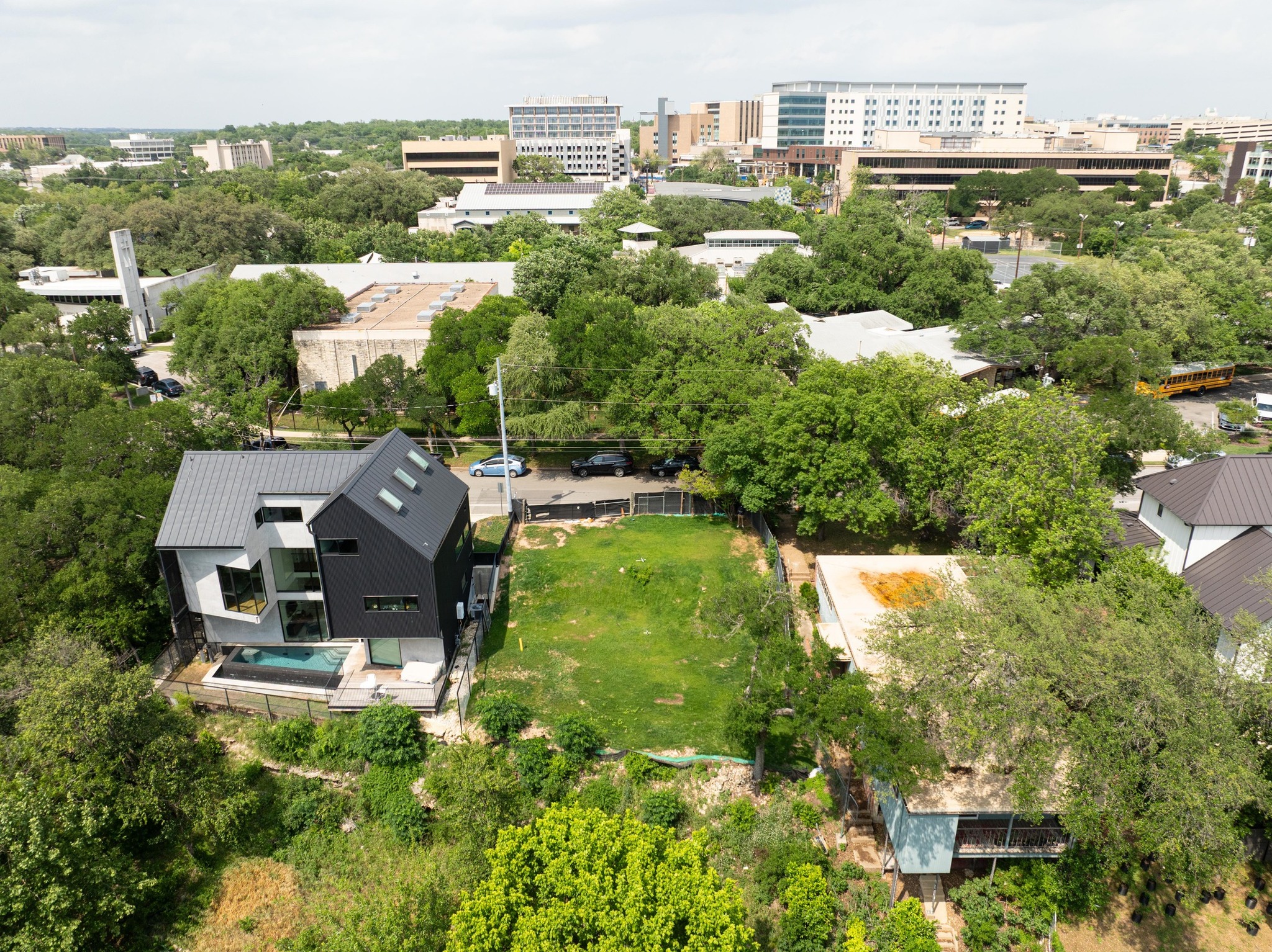 1113 West 31st Street Austin, TX 78705 - Photo 13 of 15