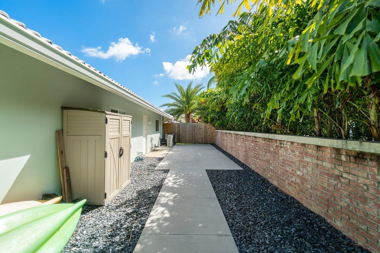 501 Phillips Drive Boca Raton, FL 33432 - Photo 40 of 45 039-501PhillipsDrive-BocaRaton-FL-33432-