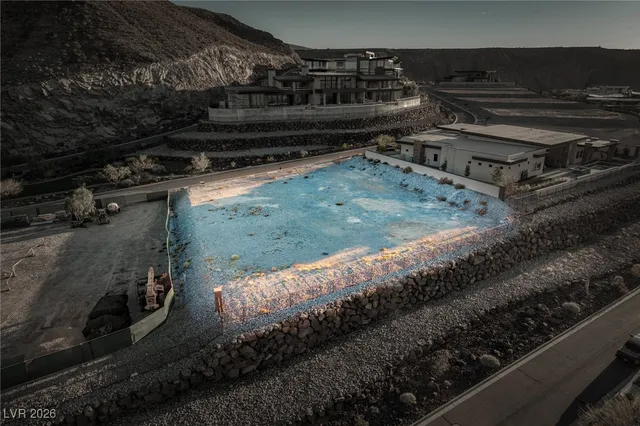 $2,500,000 | 7 Stonecutter Court, Henderson, NV 89012