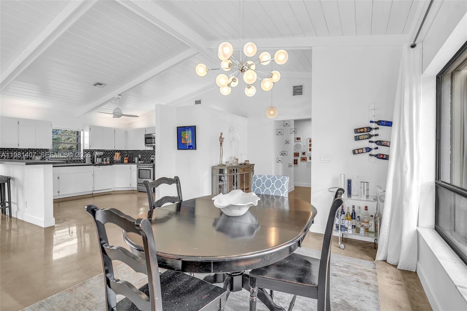 211 Southwest 87th Terrace Plantation, FL 33324 - Photo 8 of 54