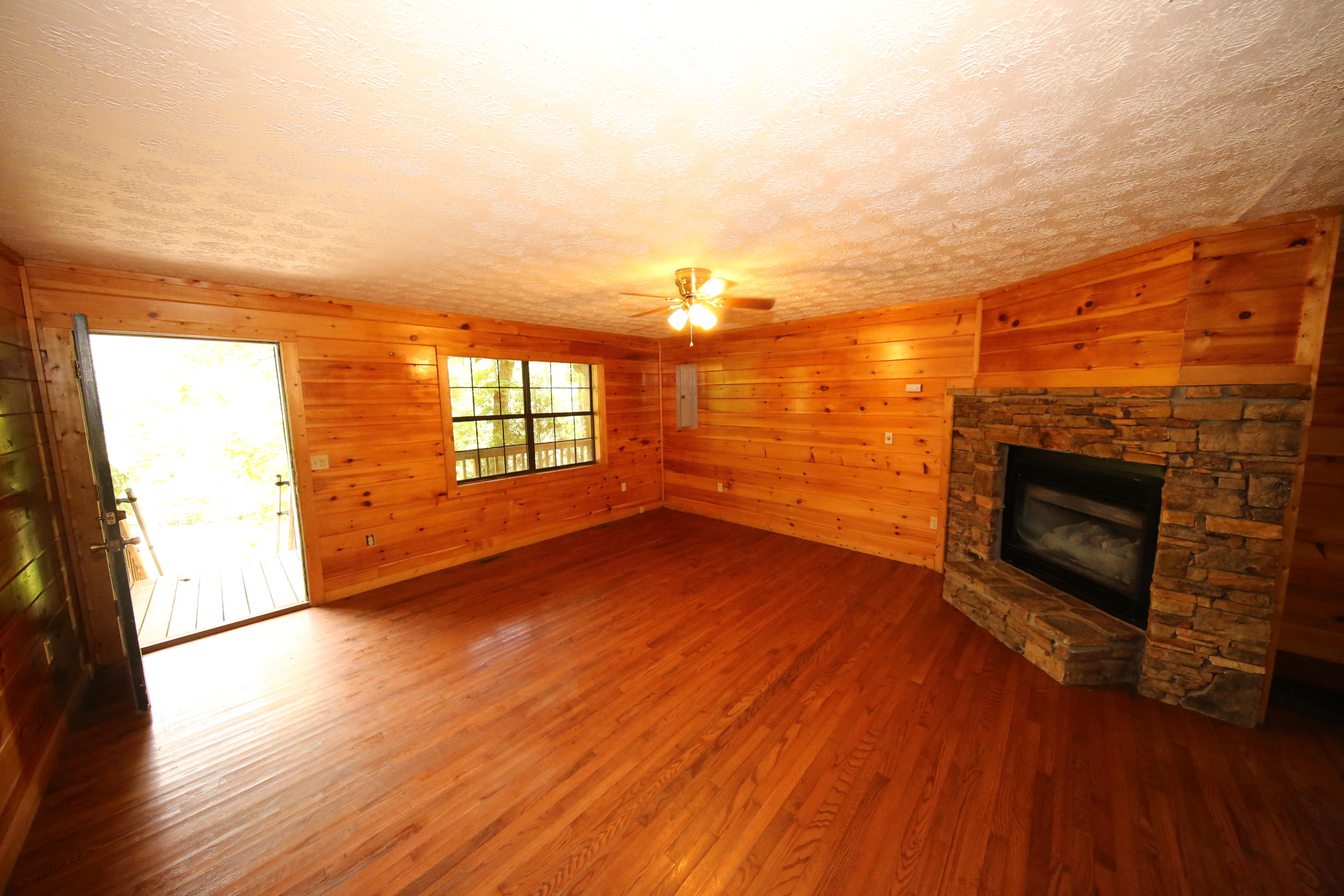 3272 Lost Branch Road, Unit 13 Sevierville, TN 37862 - Photo 13 of 27 IMG_5826