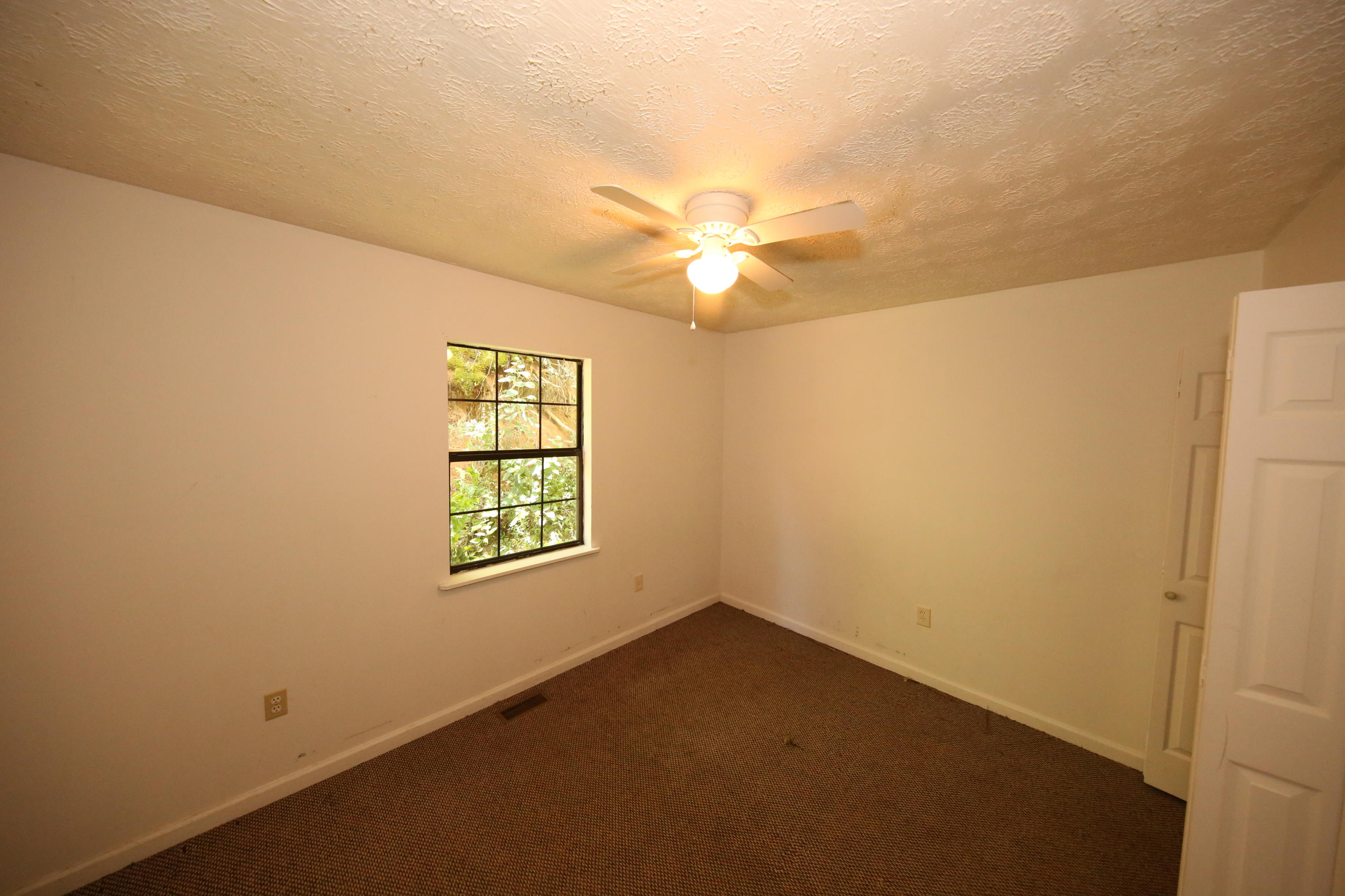 3272 Lost Branch Road, Unit 13 Sevierville, TN 37862 - Photo 16 of 27 IMG_5829