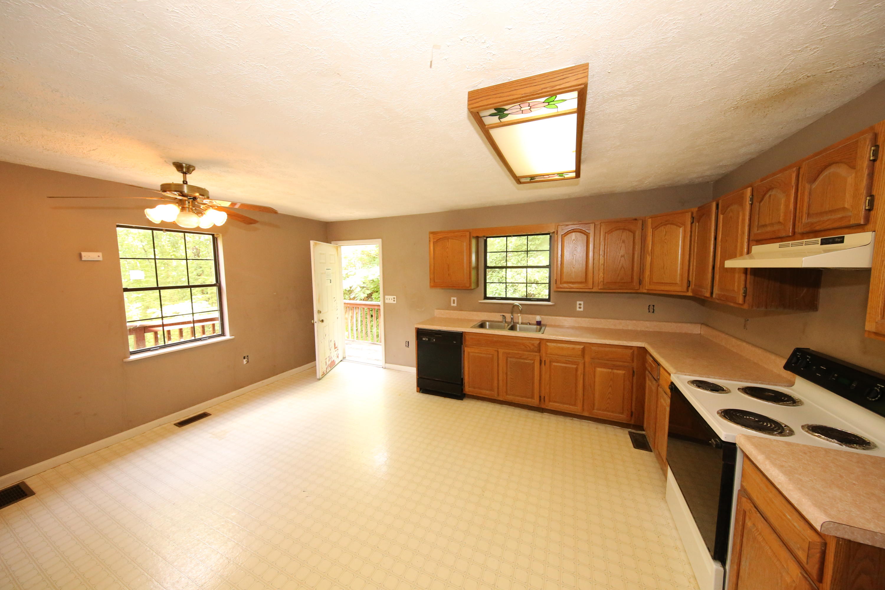 3272 Lost Branch Road, Unit 13 Sevierville, TN 37862 - Photo 18 of 27 IMG_5835
