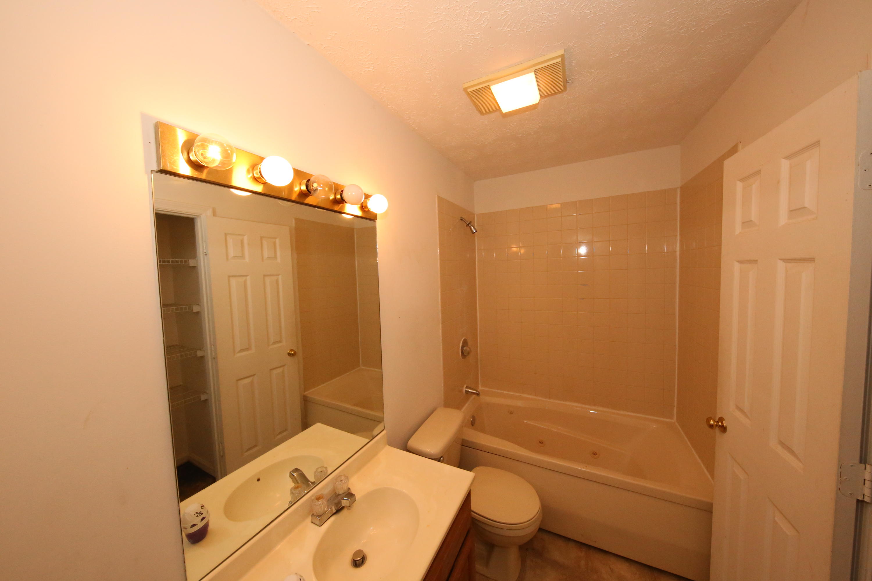 3272 Lost Branch Road, Unit 13 Sevierville, TN 37862 - Photo 22 of 27 IMG_5839