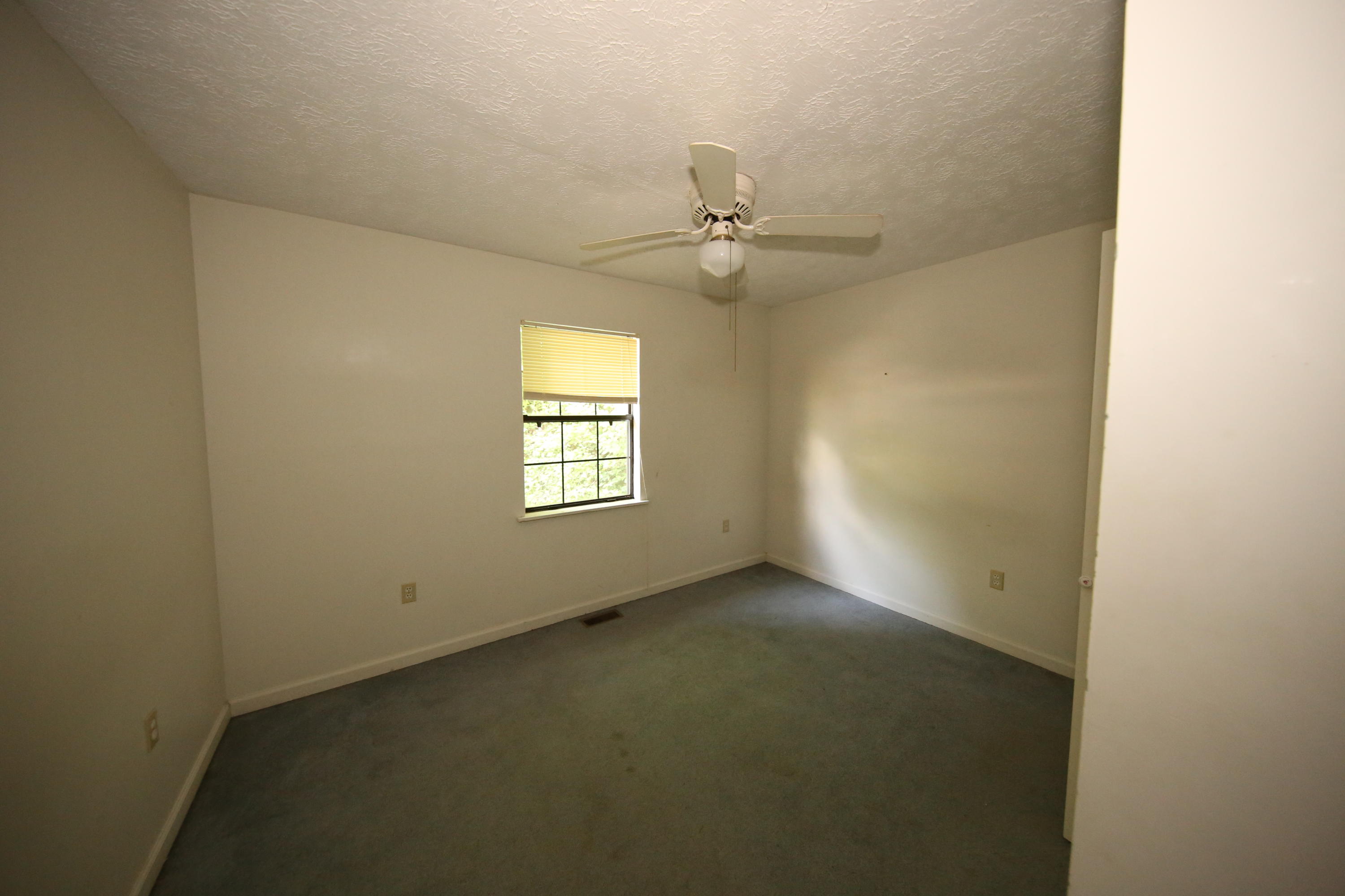 3272 Lost Branch Road, Unit 13 Sevierville, TN 37862 - Photo 8 of 27 IMG_5817