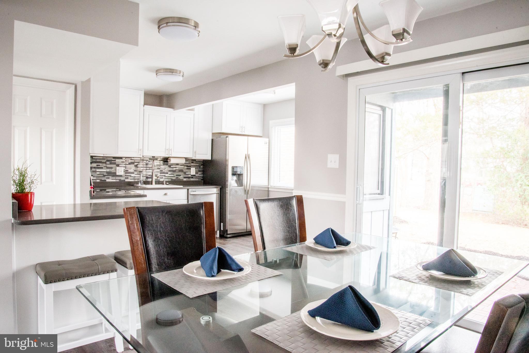 Dining Room opens into Kitchen.