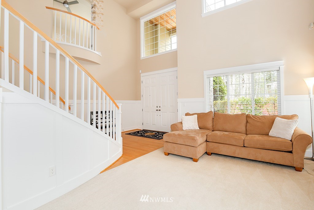 21718 40th Avenue Southeast Bothell, WA 98021 - Photo 3 of 25