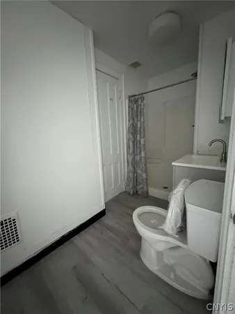 $1,300 | 229 Kellogg Street, Syracuse, NY 13204