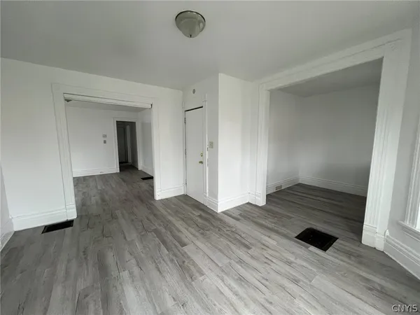 $1,300 | 229 Kellogg Street, Syracuse, NY 13204