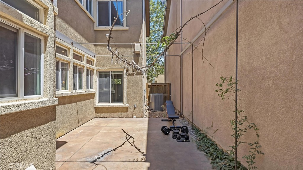 6360 Manzanita Way Riverside, CA 92504 - Photo 23 of 58