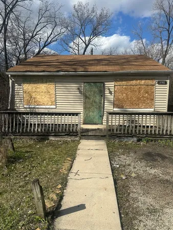 $67,000 | 3702 Lincoln Lane East, Robbins, IL 60472