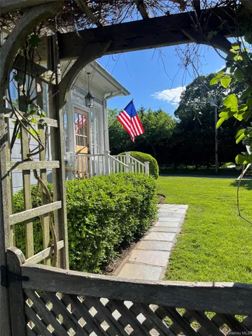 $1,200,000 | 3475 Oaklawn Avenue, Southold, NY 11971