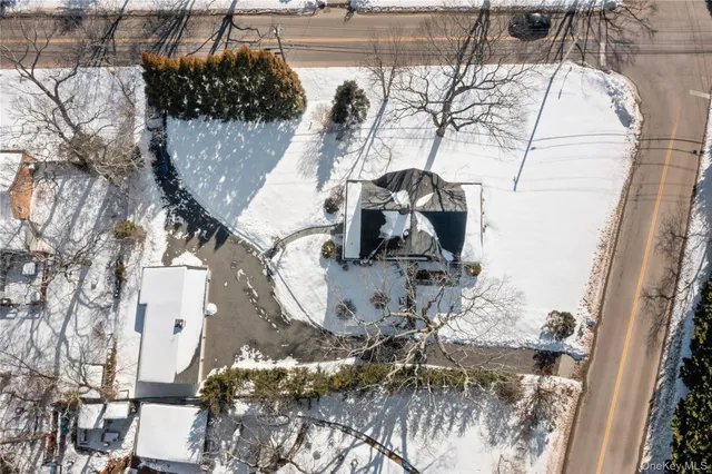 $1,200,000 | 3475 Oaklawn Avenue, Southold, NY 11971