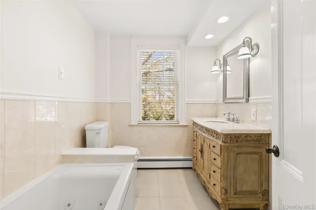 $1,200,000 | 3475 Oaklawn Avenue, Southold, NY 11971