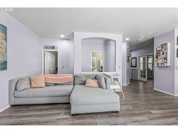 $520,000 | 6074 Pebble Court, Springfield, OR 97478