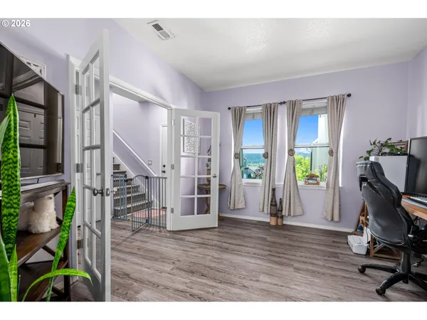 $520,000 | 6074 Pebble Court, Springfield, OR 97478