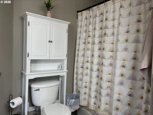 $520,000 | 6074 Pebble Court, Springfield, OR 97478