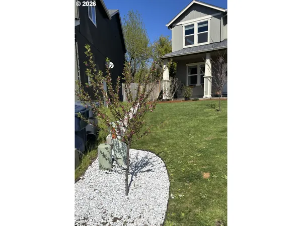 $520,000 | 6074 Pebble Court, Springfield, OR 97478