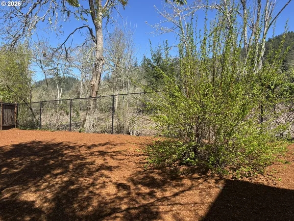 $520,000 | 6074 Pebble Court, Springfield, OR 97478