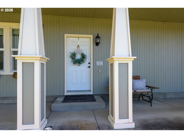 $520,000 | 6074 Pebble Court, Springfield, OR 97478