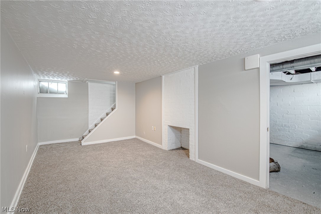 3685 Woodridge Road Cleveland, OH 44121 - Photo 20 of 25