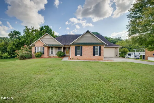 $620,000 | 1031 Hickory View Drive, Morristown, TN 37814