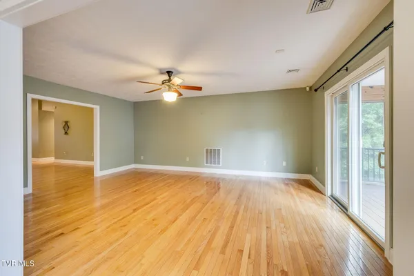 $612,000 | 1031 Hickory View Drive, Morristown, TN 37814