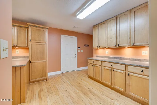 $612,000 | 1031 Hickory View Drive, Morristown, TN 37814