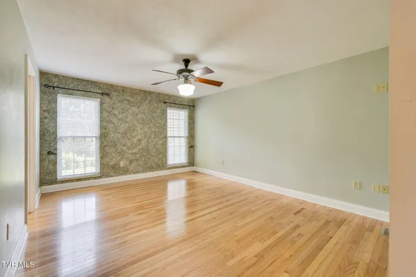 $612,000 | 1031 Hickory View Drive, Morristown, TN 37814