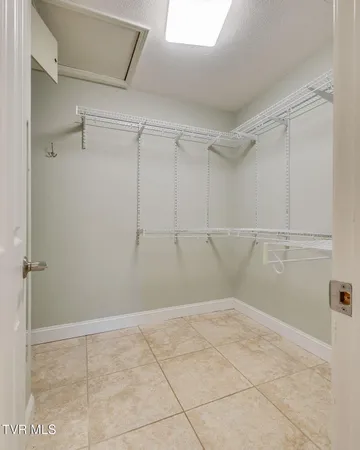 $612,000 | 1031 Hickory View Drive, Morristown, TN 37814