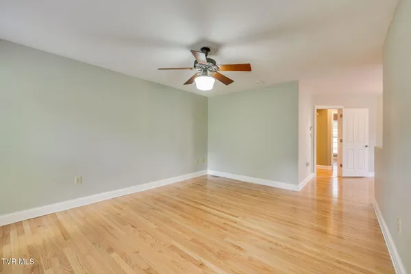 $612,000 | 1031 Hickory View Drive, Morristown, TN 37814