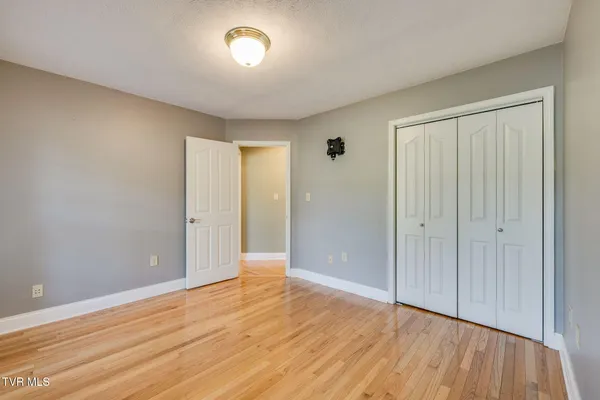 $612,000 | 1031 Hickory View Drive, Morristown, TN 37814