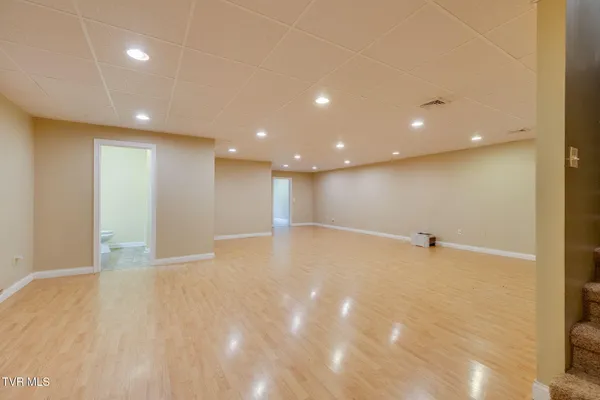 $612,000 | 1031 Hickory View Drive, Morristown, TN 37814