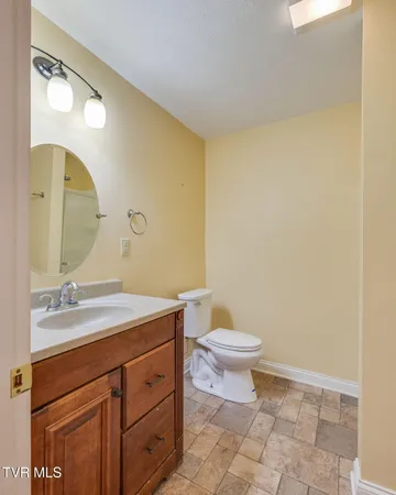 $612,000 | 1031 Hickory View Drive, Morristown, TN 37814