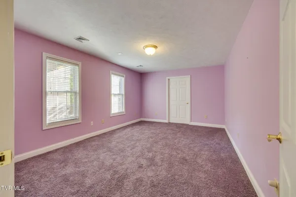 $612,000 | 1031 Hickory View Drive, Morristown, TN 37814