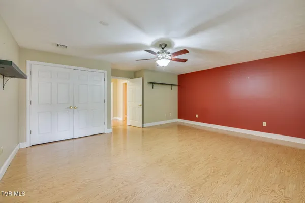 $612,000 | 1031 Hickory View Drive, Morristown, TN 37814